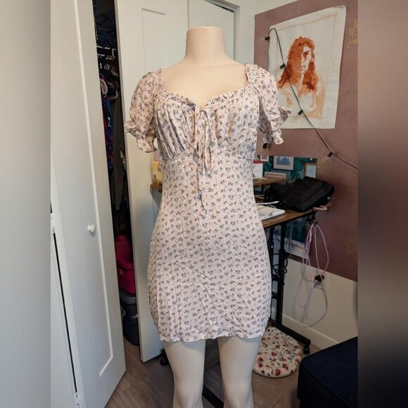 Cottagecore Floral Ruffle Sleeve - Picture 1 of 12